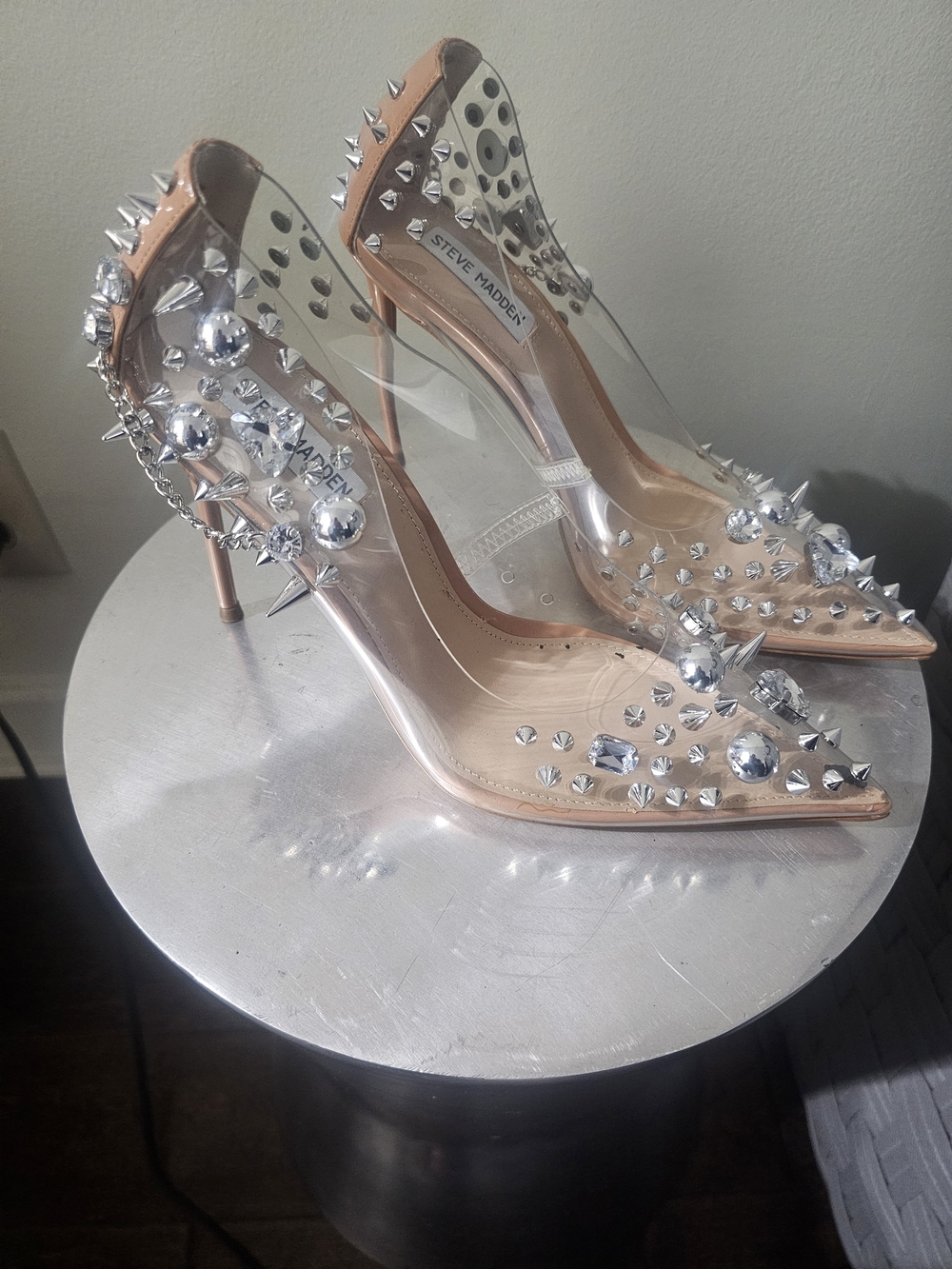 Steve Madden Embellished Clear Pointed-Toe Pumps – Size 10